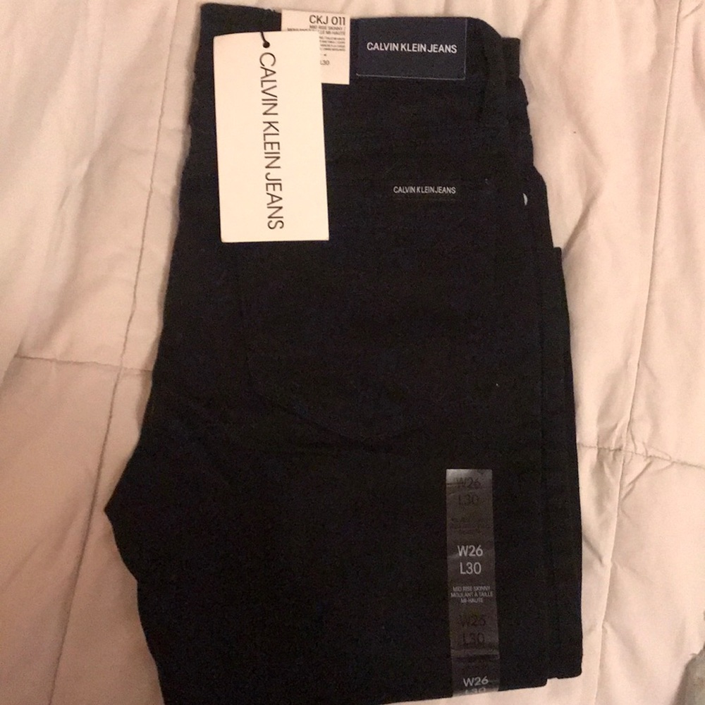 NWT Womens Calvin Klein skinny jeans